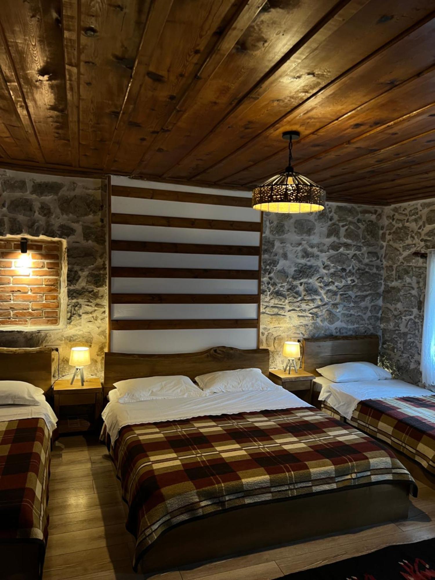 Molla Guest House Theth Exterior photo