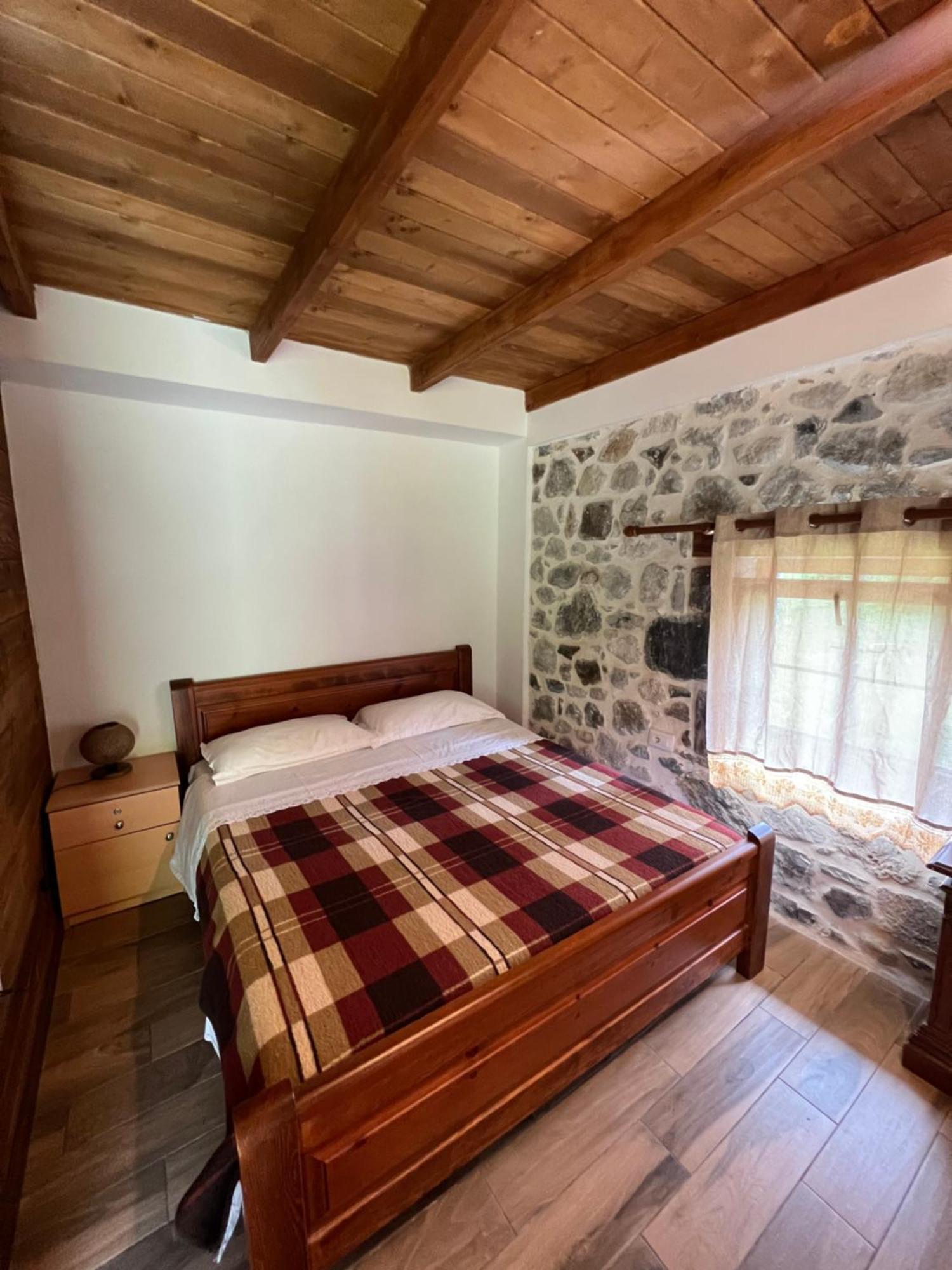 Molla Guest House Theth Exterior photo